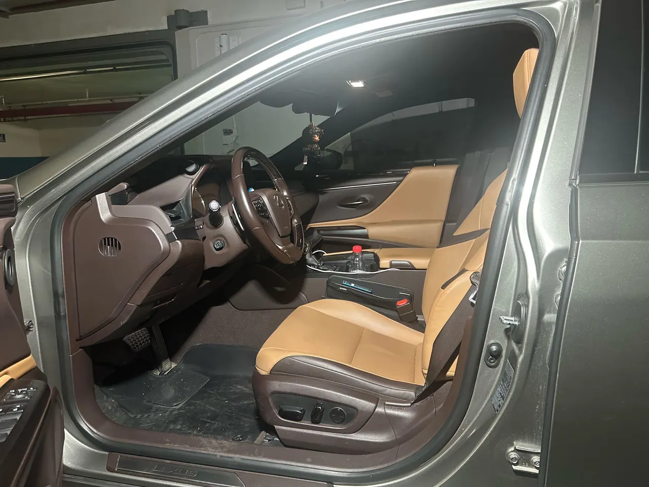 Lexus ES (Imported) 2020 ES200 2.0 Stepless Deluxe Edition Automatic Gear 10