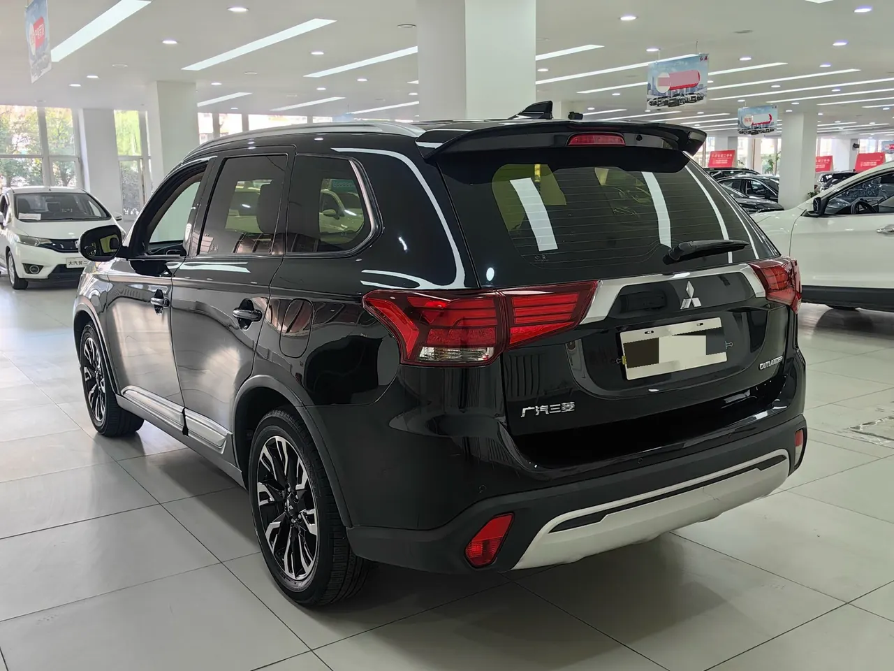 Mitsubishi 2020 Outlander 2.0 Stepless Two-Drive Enjoy Edition 5-seat Automatic Gear 9