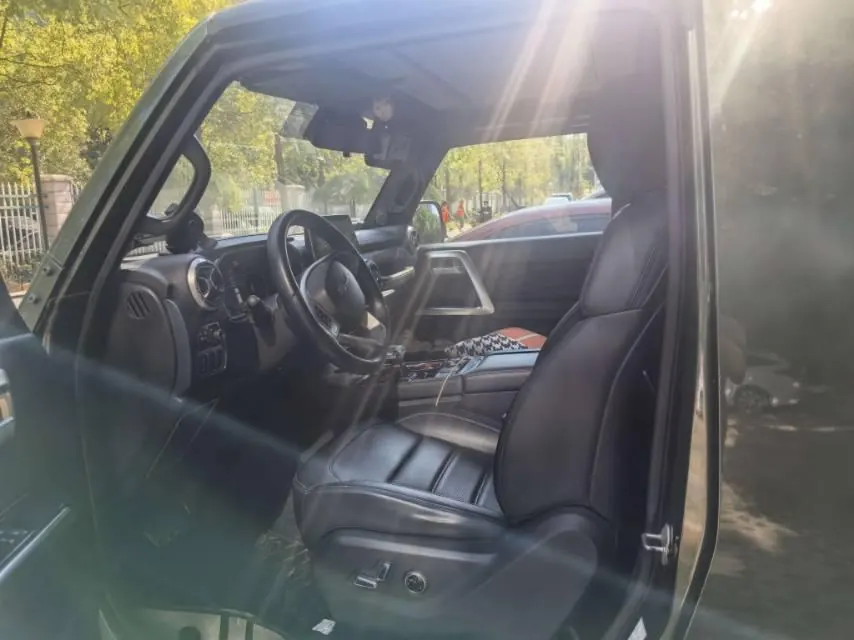 Beijing 2020 BJ40 2.0T 4-wheel drive tribute version chivalrous automatic gear 5