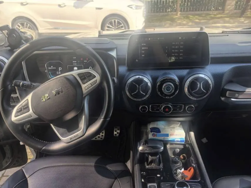 Beijing 2020 BJ40 2.0T 4-wheel drive tribute version chivalrous automatic gear 8