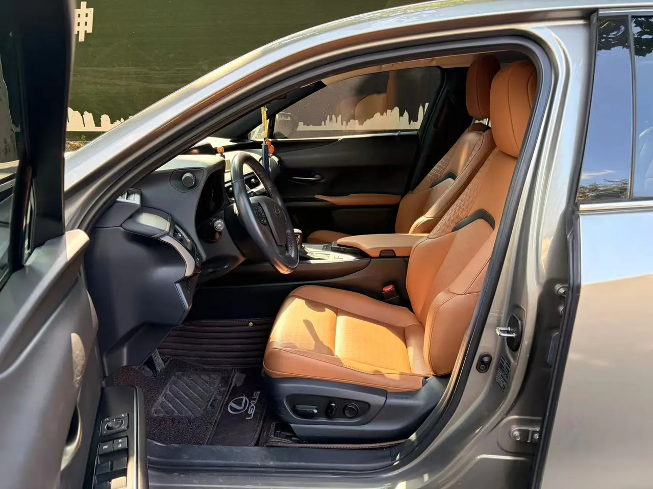 Lexus UX (Imported) 2020 UX260h 2.0 Stepless Exploration and Interesting Edition Automatic Gear 3