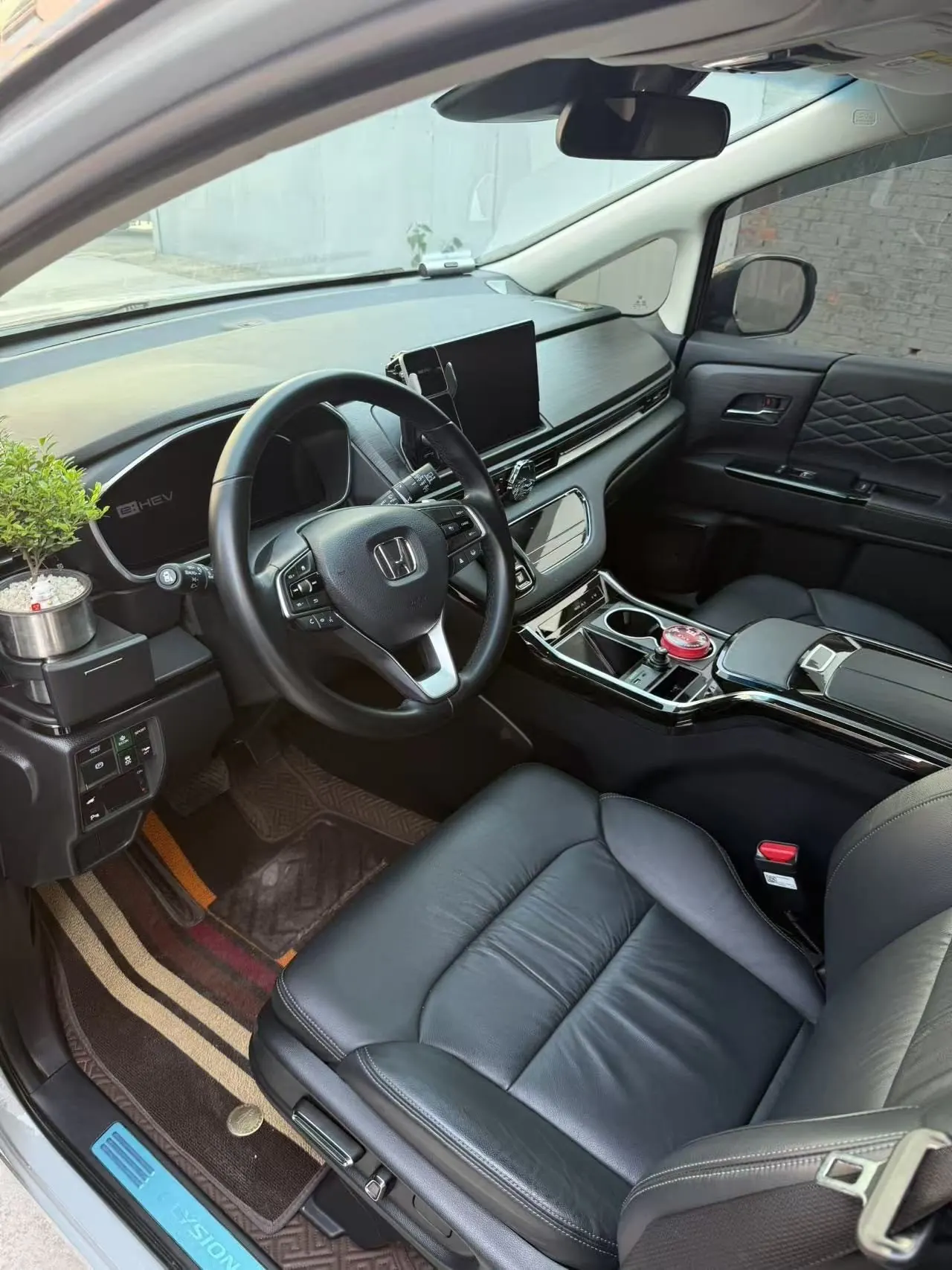 Honda 2024 Alishen e:HEV 2.0 Stepless Deluxe Automatic Gear 4