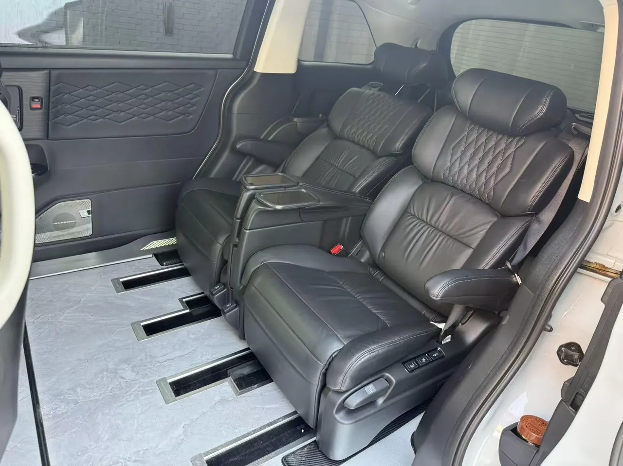 Honda 2024 Alishen e:HEV 2.0 Stepless Deluxe Automatic Gear 5