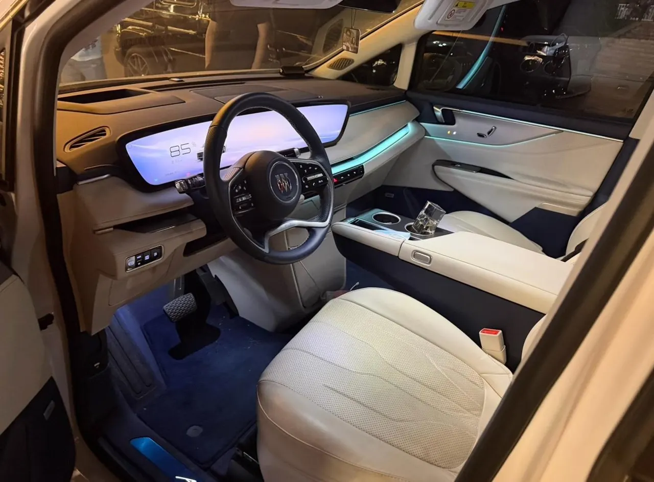 Buick 2024 GL8 Lu Zun PHEV 1.5T Luxury Edition 7-seat Automatic Gear 3
