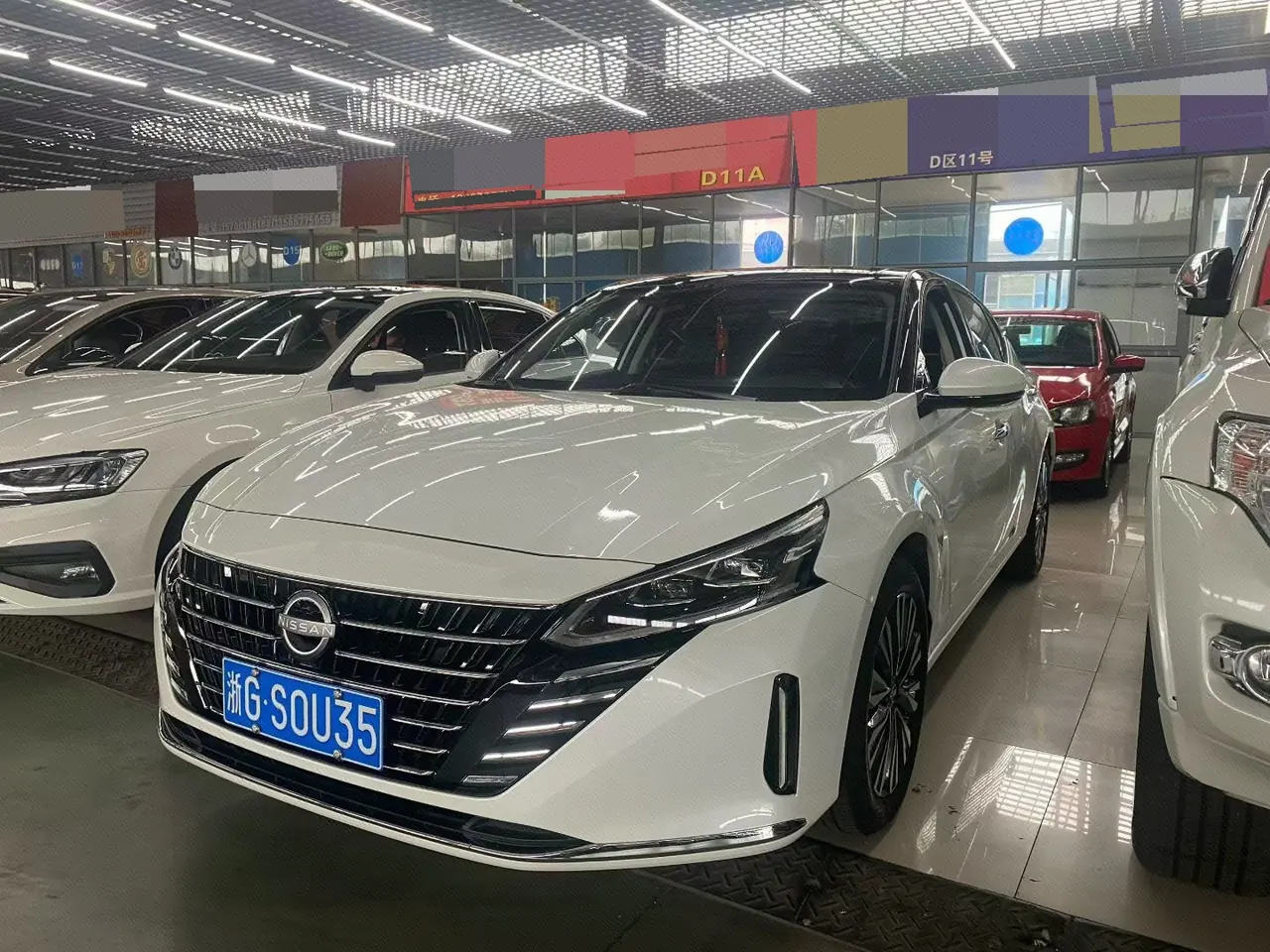 Открыть галерею: Nissan 2024 Teana 2.0 Stepless XE Sincerely Edition Automatic Gear