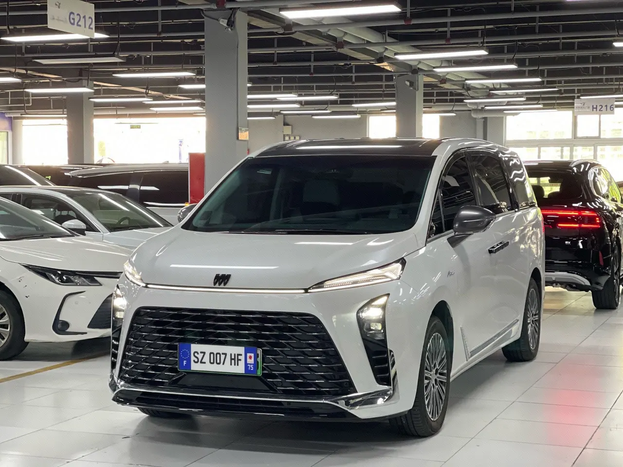 打开图片灯箱:Buick 2024 GL8 Lu Zun PHEV 1.5T Exclusive Edition 7-seat Automatic Gear