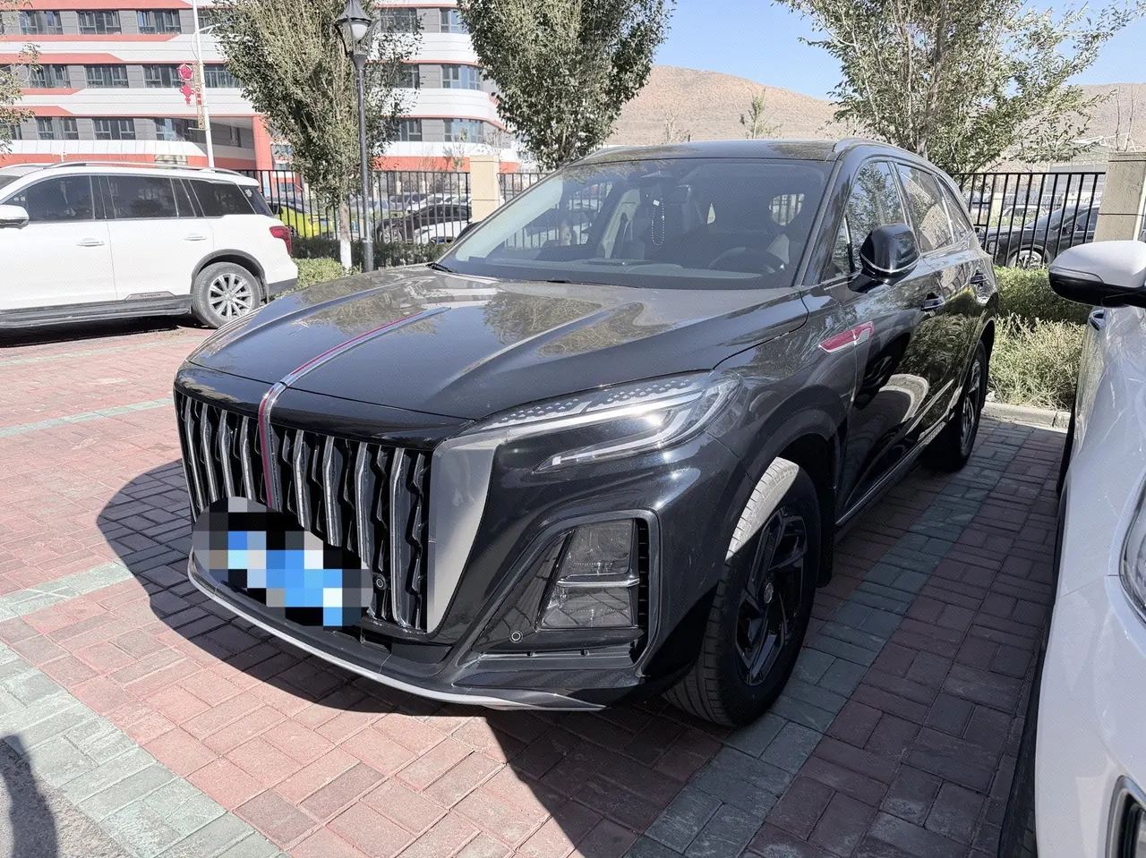 HongQi 2024 HS3 1.5T Good for Edition Automatic Gear - View 1