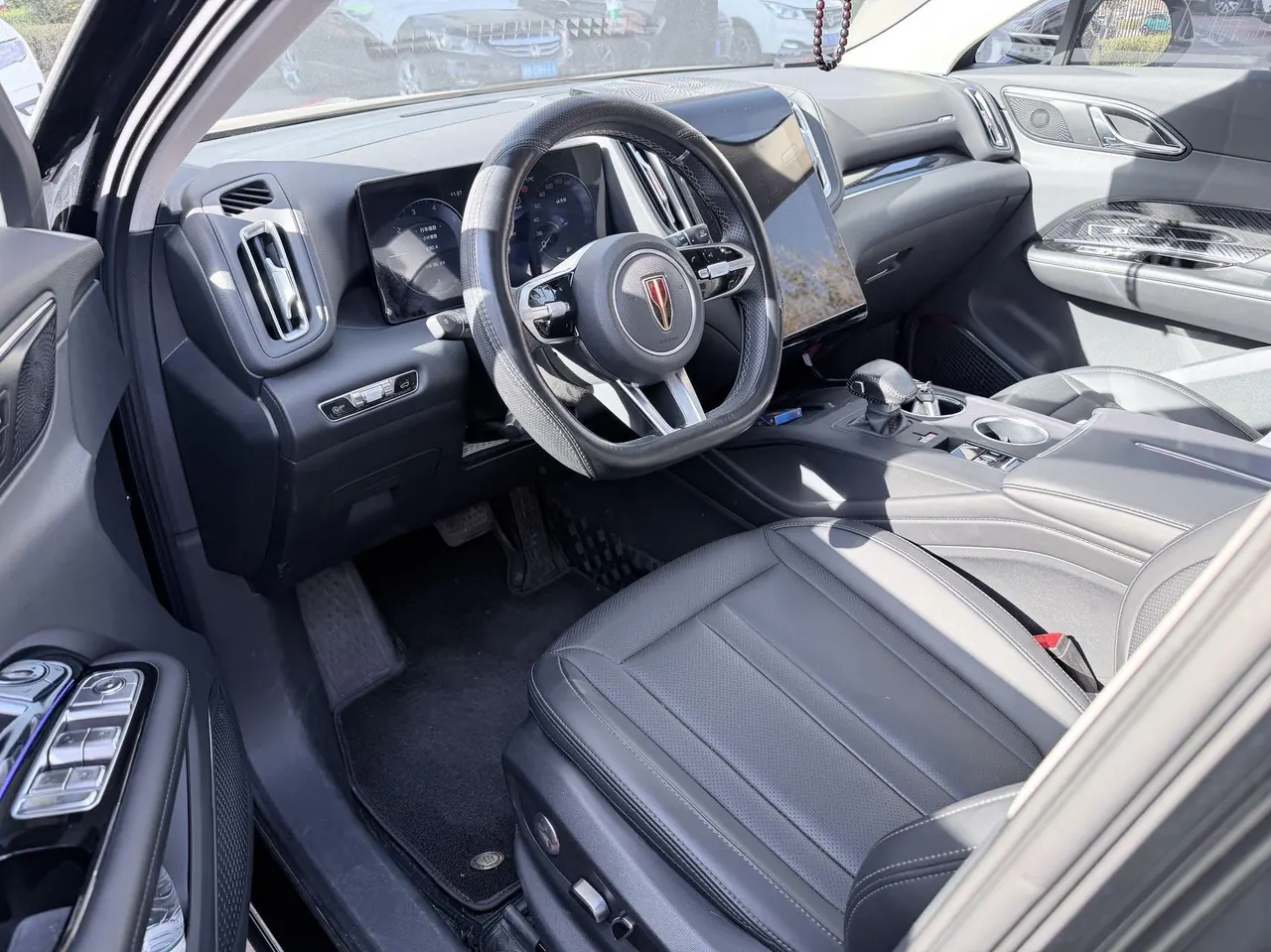 HongQi 2024 HS3 1.5T Good for Edition Automatic Gear 5