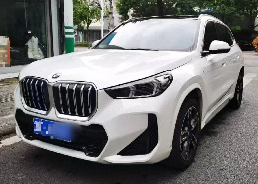 Open image lightbox: BMW 2024 X1 sDrive25Li 2.0T X design set automatic gear
