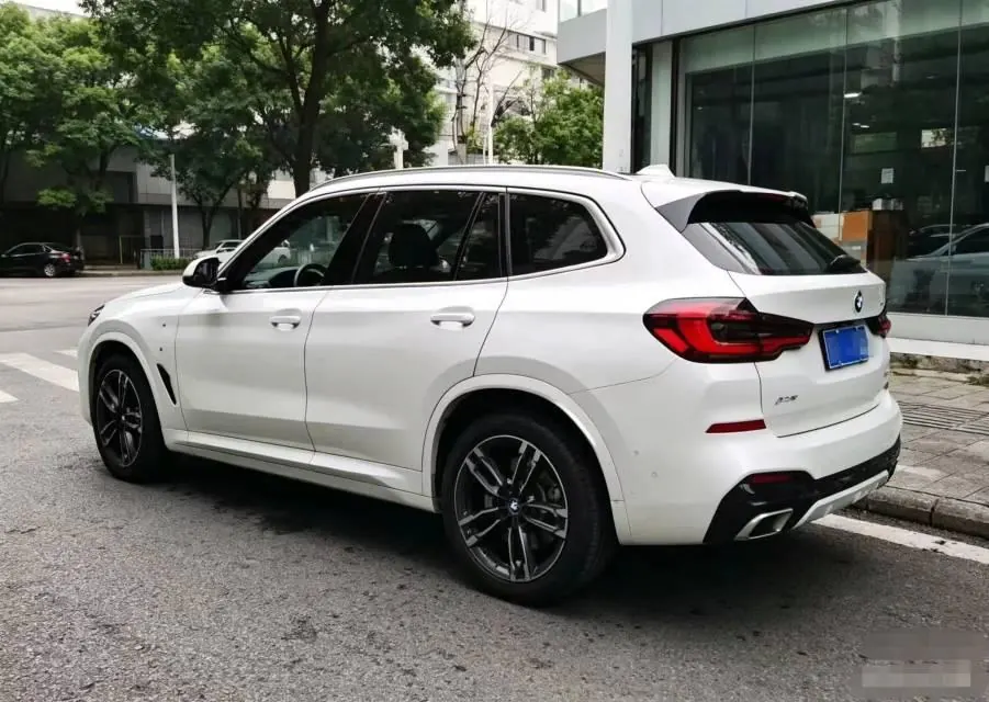 BMW 2024 X1 sDrive25Li 2.0T X design set automatic gear 4