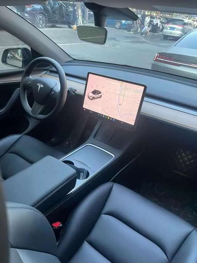 Tesla 2021 Model Y Standard Endurance Rear Drive Automatic Gear 3