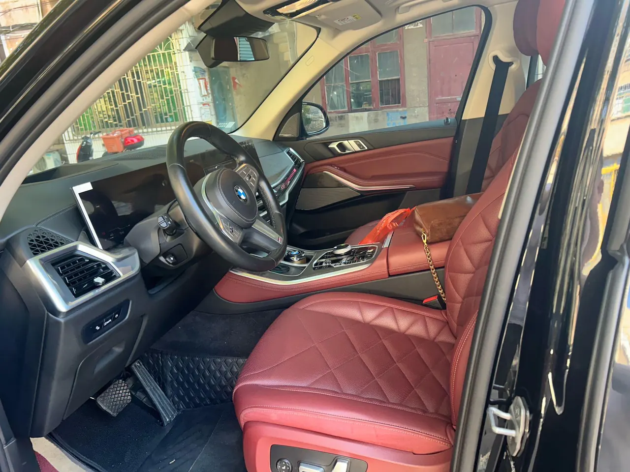 BMW 2023 X5 xDrive30Li 48V 2.0T exclusive m sports obsidian night suit automatic gear 3