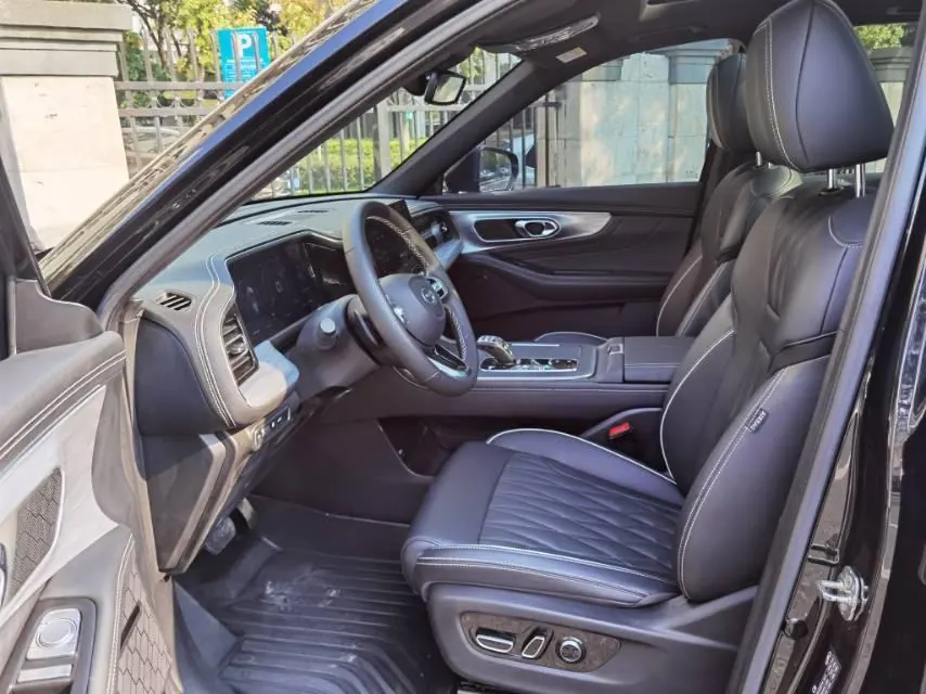 Chuanqi 2022 GS8 2.0TGDI Two-Drive Deluxe Zhilian Edition Seven-seat Automatic Gear 6