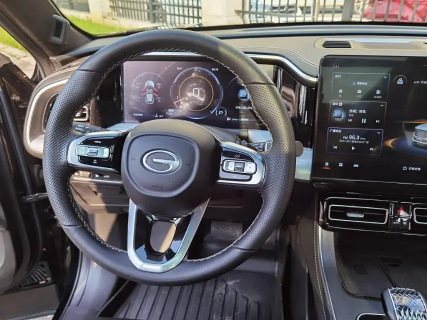 Chuanqi 2022 GS8 2.0TGDI Two-Drive Deluxe Zhilian Edition Seven-seat Automatic Gear 9