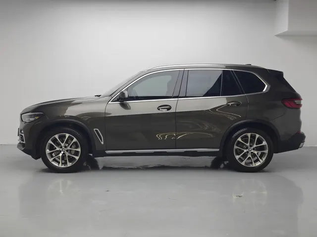 BMW X5 (Imported) 2020 X5 xDrive30i 2.0T X Design Set Automatic Gear 3