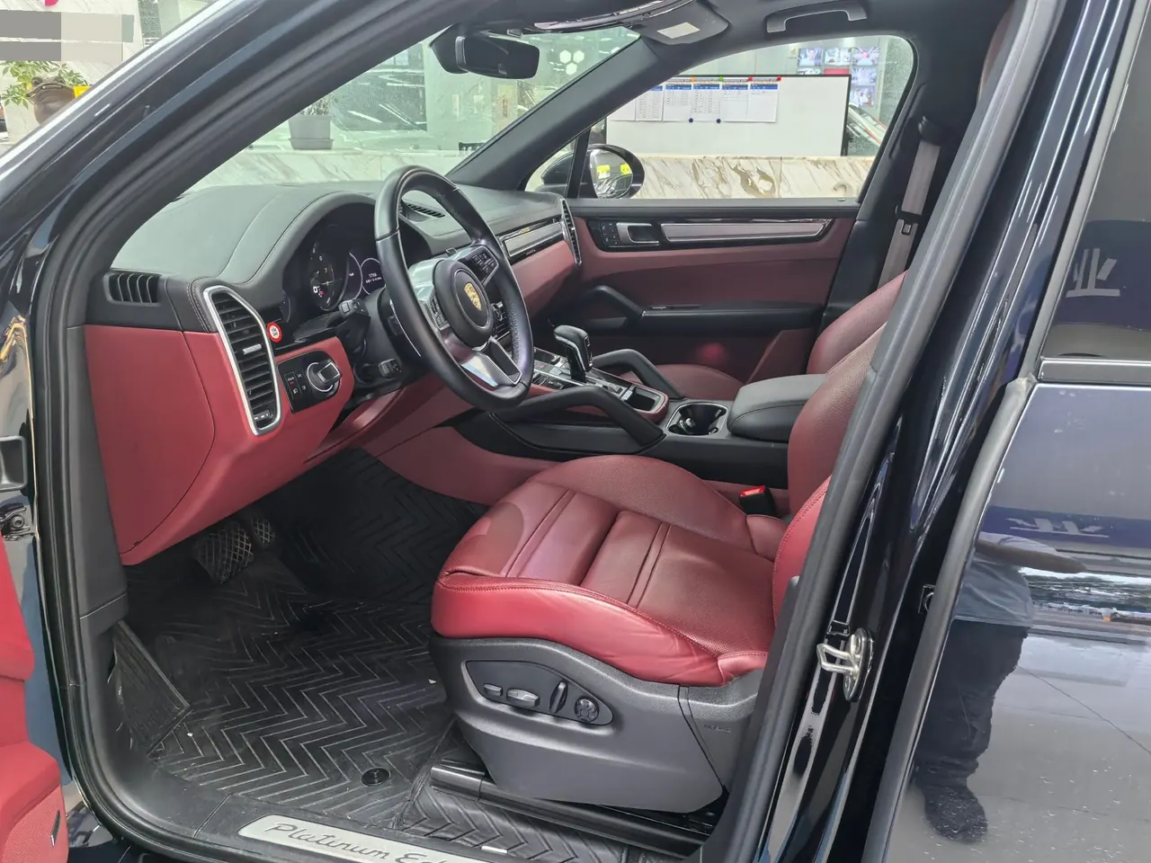 Porsche Cayenne New Energy (Imported) 2023 Cayenne Oil and Electric Hybrid 2.0T Automatic Gear 5
