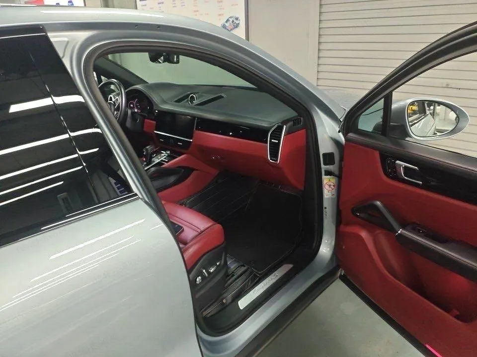Porsche Cayenne (Imported) 2020 Cayenne S Coupe 2.9T Automatic 4