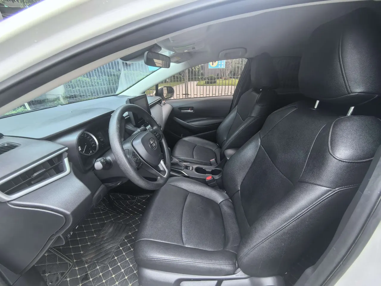 Toyota 2021 corolla 1.2T stepless pioneer PLUS version automatic gear 4
