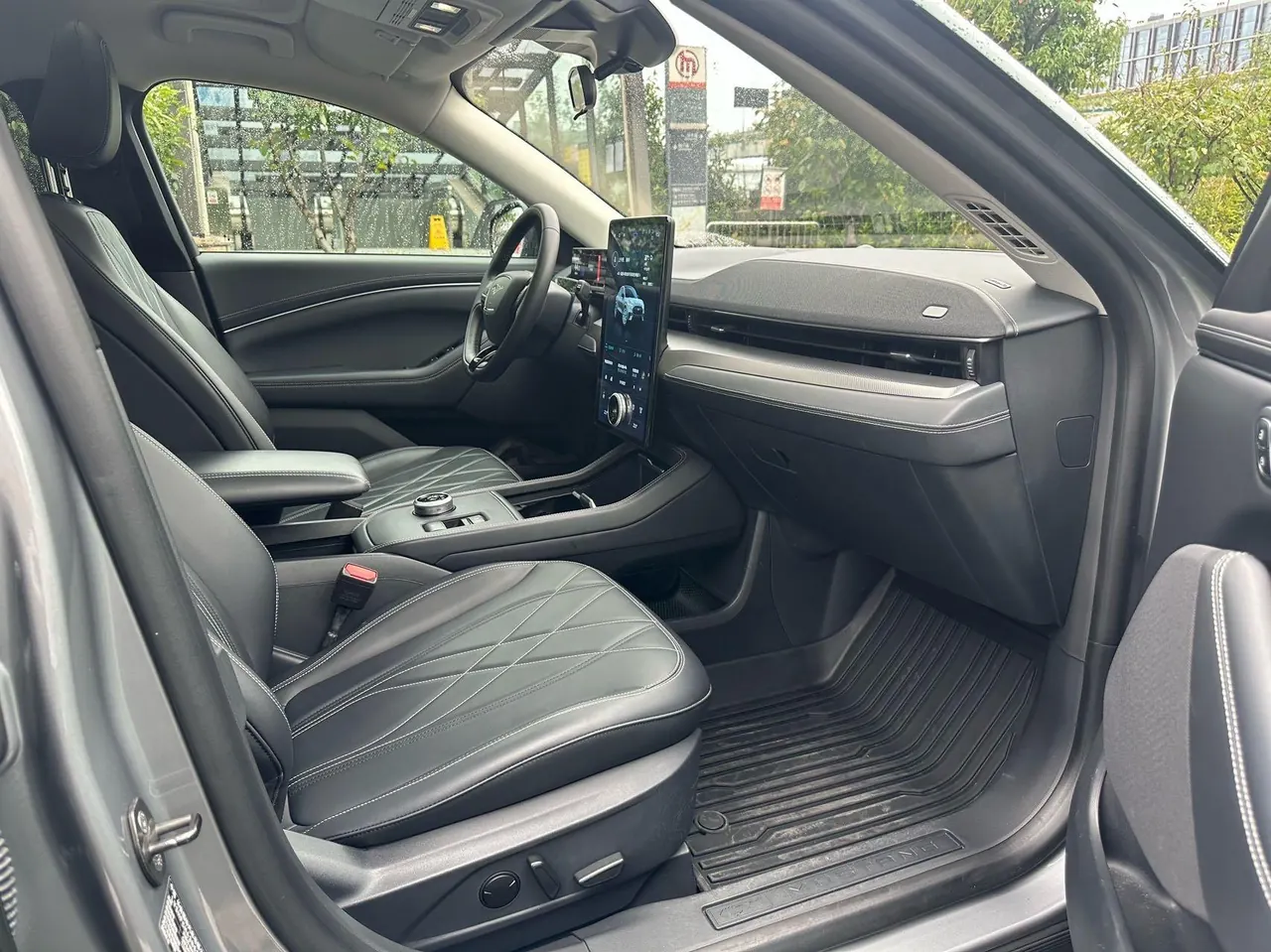 Ford Electric Horse 2021 Mustang Mach-E Boundless Rear Drive Edition (Long Endurance) Automatic Gear 9