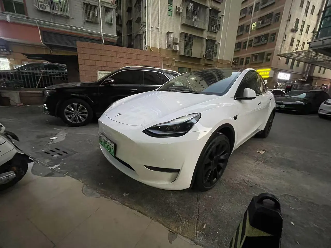 Tesla 2023 Model Y long endurance all-wheel drive version automatic transmission 2