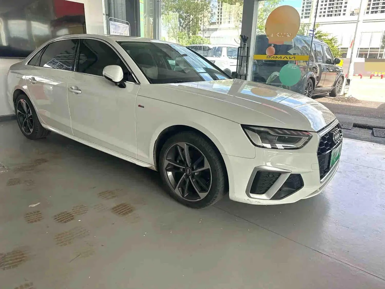 Audi 2020 A4L 2.0TFSI 40TFSI Fashion Dynamic Automatic 2