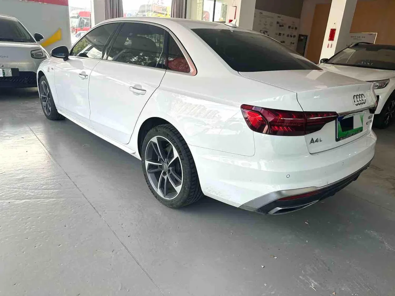 Audi 2020 A4L 2.0TFSI 40TFSI Fashion Dynamic Automatic 7