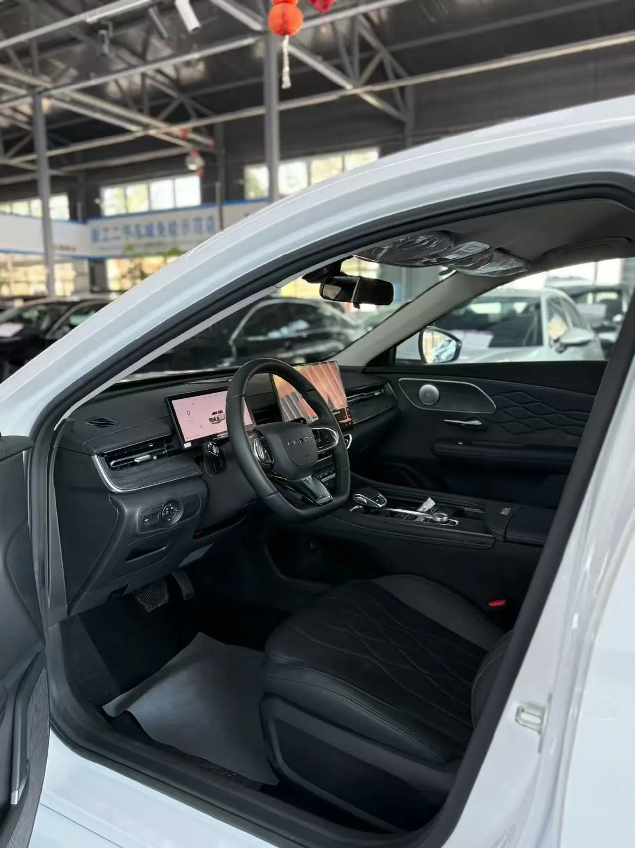 Chery 2025 Erez 8 Pro 1.6TGDI 290TGDI Standard Automatic Gear 4