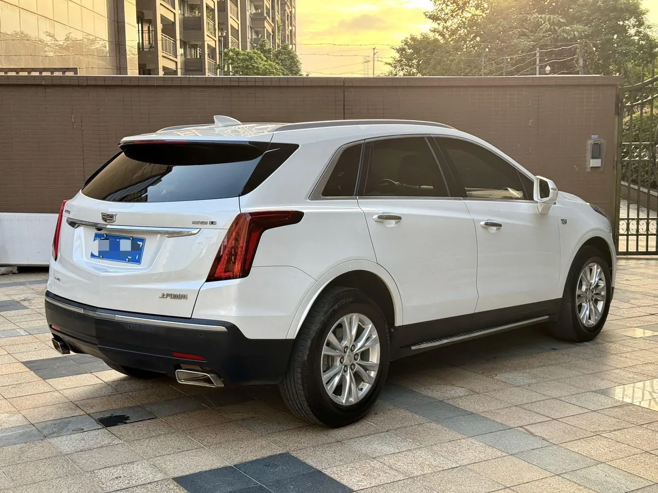 Cadillac 2020 XT5 2.0T 28T 4-wheel drive technical automatic gear 4
