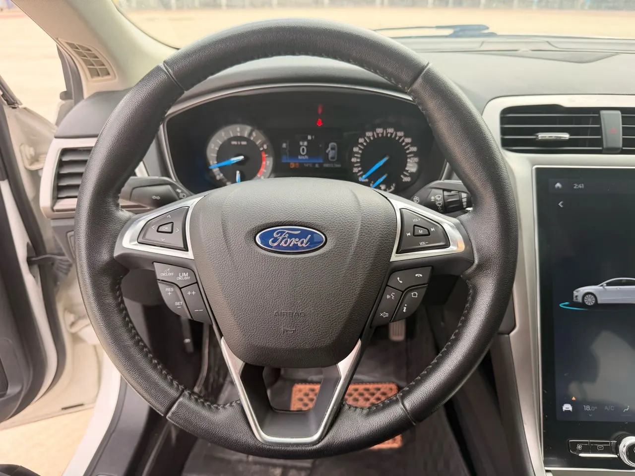 Ford 2020 Mondeo 2.0T EcoBoost 200 fashion automatic gear 9