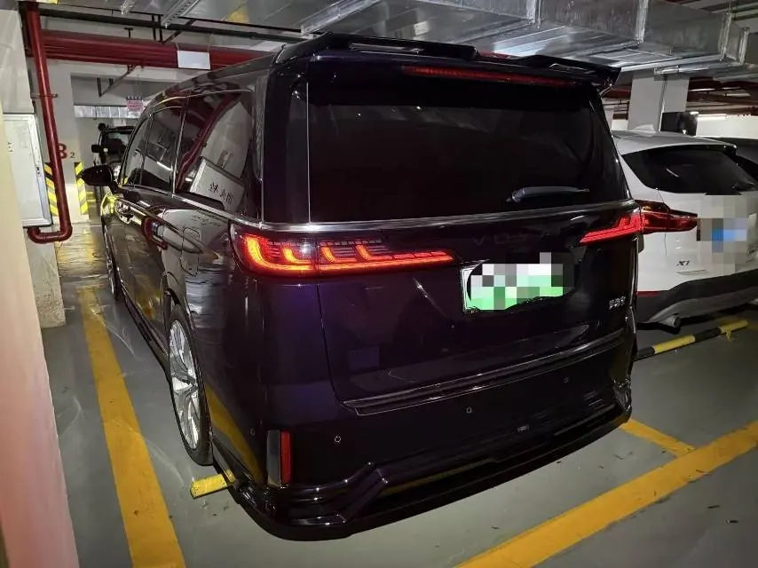 Voyah 2025 dreamers PHEV 1.5T four-wheel drive flagship Kun Peng version automatic gear 5