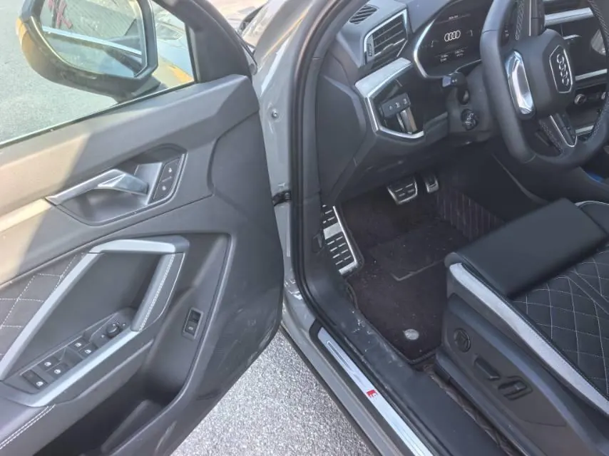 Audi 2026 Q3 1.5TFSI 35TFSI 45th Anniversary Collection Edition Quattro Fashion Dynamic Automatic Gear 8