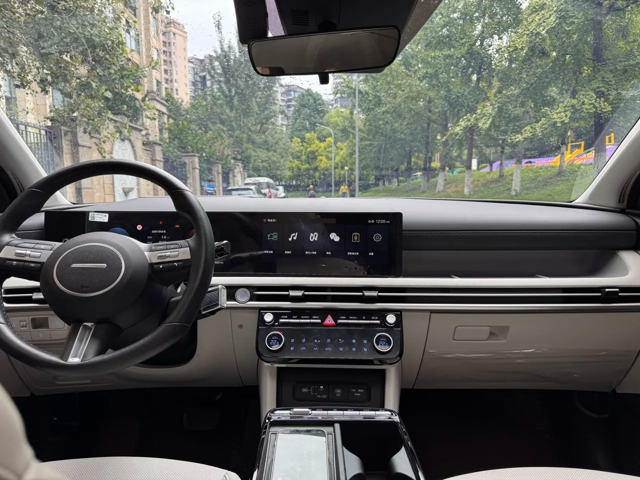 Hyundai 2025 Tousheng L 1.5T Flagship Automatic Gear 10