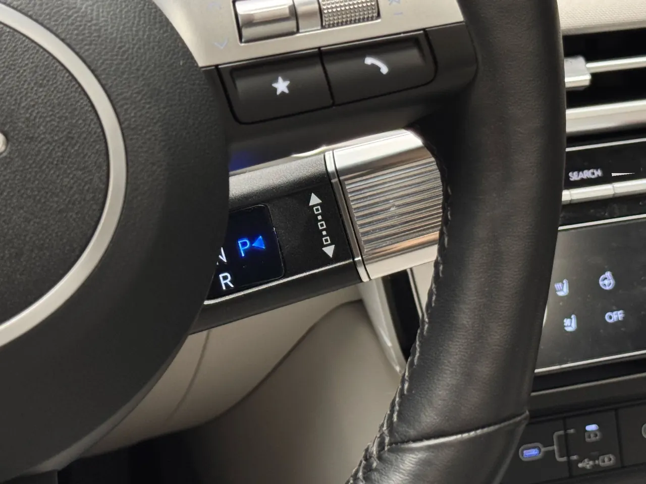 Hyundai 2025 Tousheng L 1.5T Flagship Automatic Gear 13