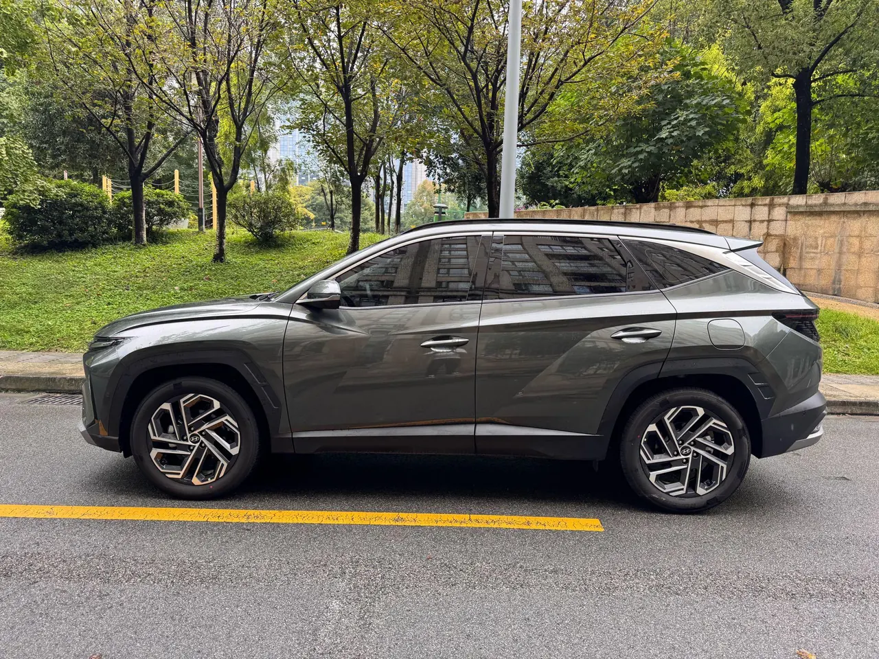 Hyundai 2025 Tousheng L 1.5T Flagship Automatic Gear 5