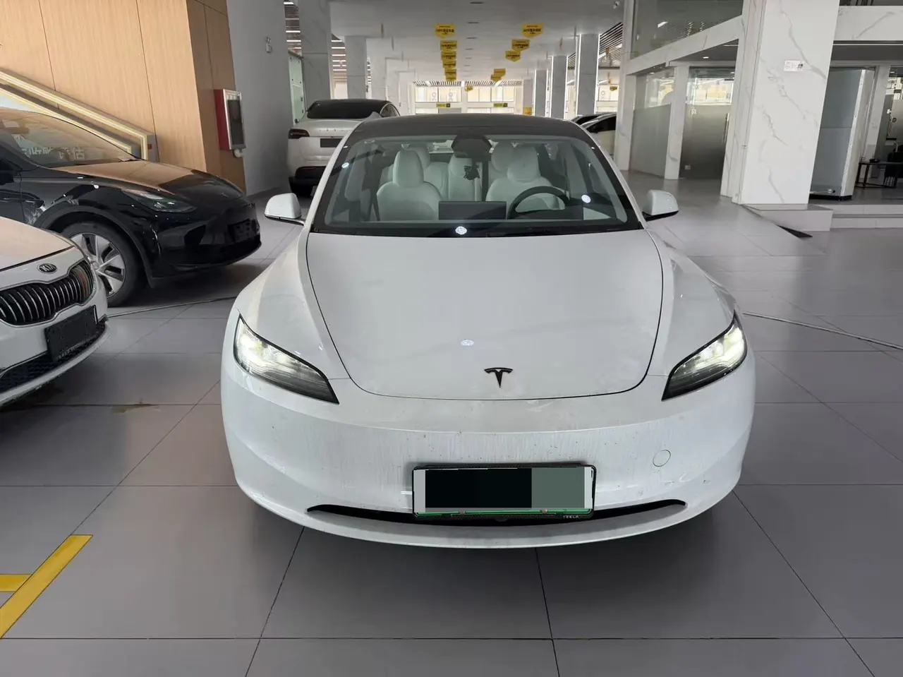Tesla 2025 Model 3 Rear-Wheel-Drive Edition (facelift) Automatic Transmission 2