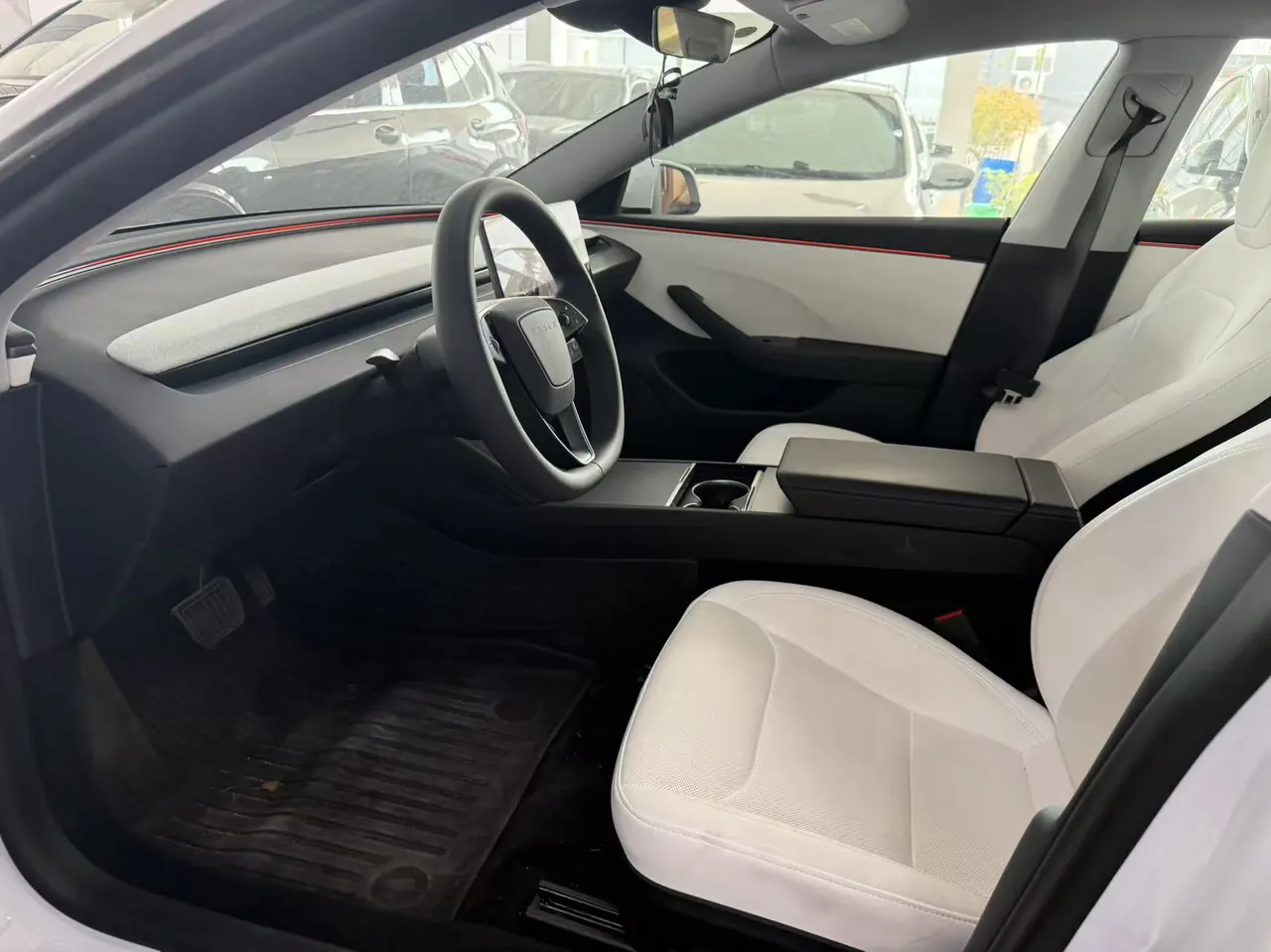 Tesla 2025 Model 3 Rear-Wheel-Drive Edition (facelift) Automatic Transmission 3