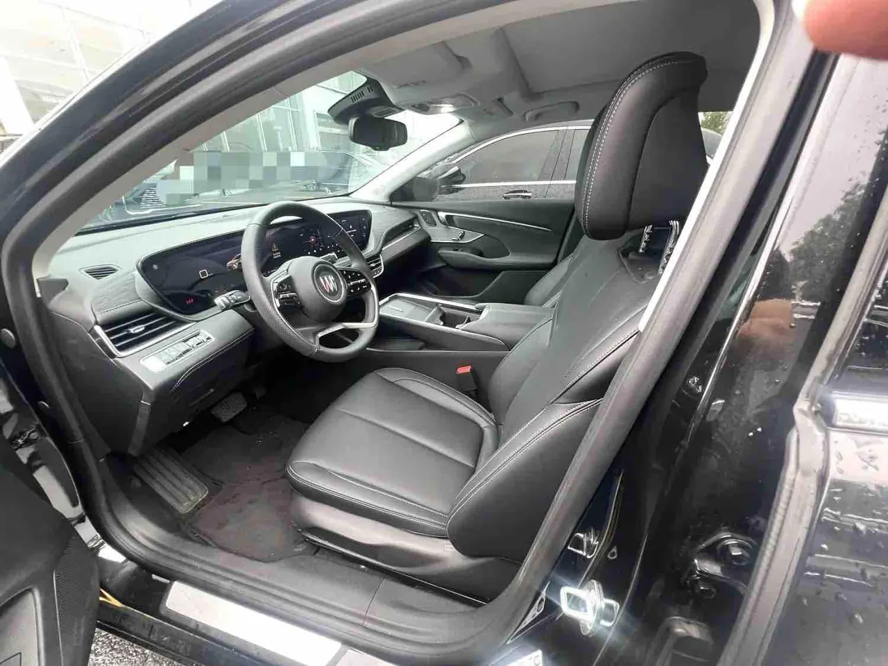 Buick 2025 LaCrosse 2.0T 28T Platinum Edition, automatic transmission 4