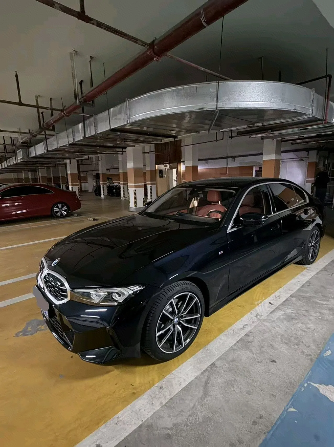 Open image lightbox: BMW 3 Series 2025 325Li 2.0T M Sports Suit Automatic Gear