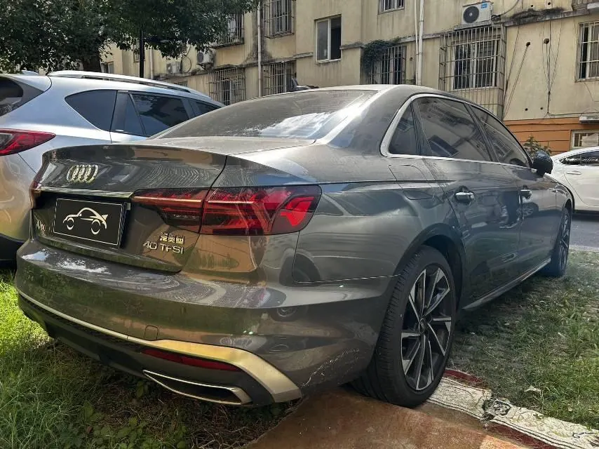 Audi 2025 A4L 2.0TFSI 40TFSI 2 million Yuexiang Edition Fashion Dynamic Automatic Gear 8
