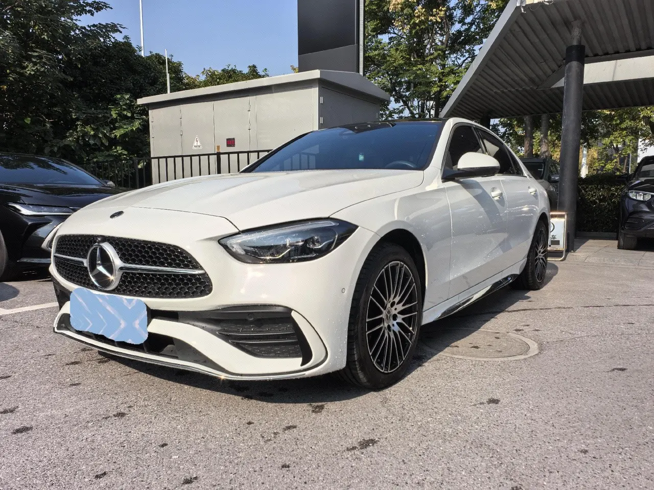 Открыть галерею: Mercedes Benz Class C 2025 C 260 L 48V 1.5T Sports Edition Automatic Gear