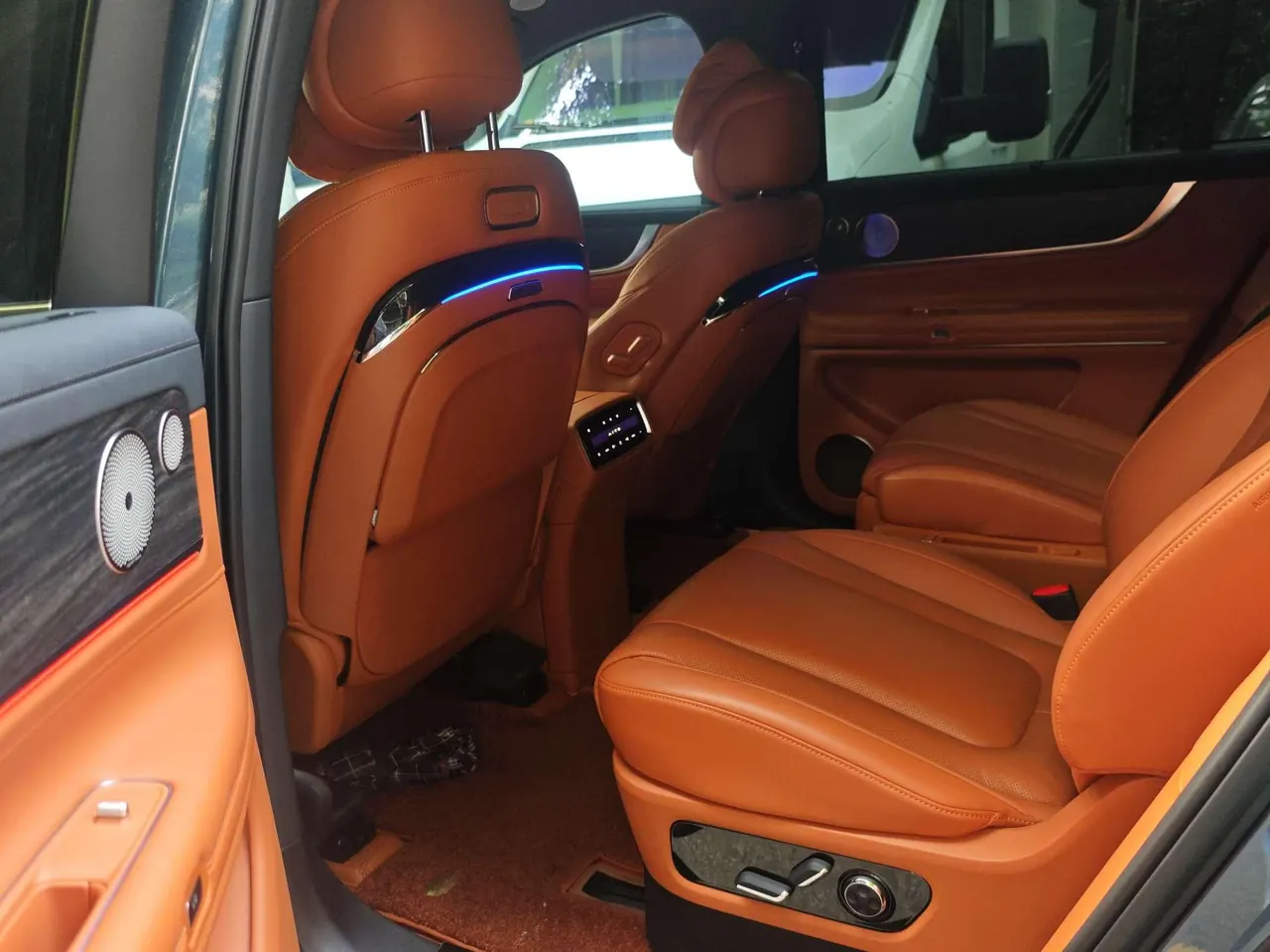 AITO 2024 AITO M9 extended range Ultra 42kWh automatic gear 5