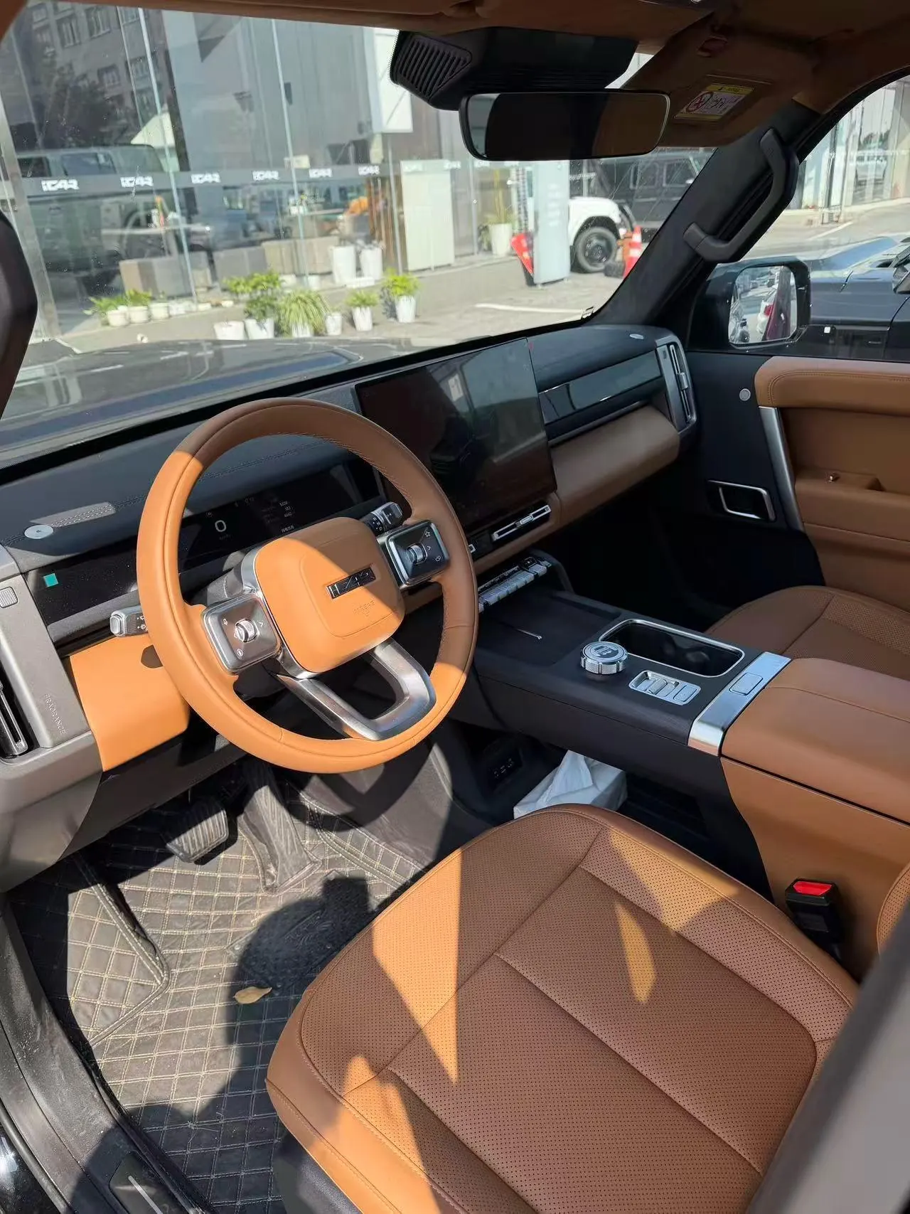 ICAR 2026 iCAR V 27 200KM 4WD Falcon 700 Automatic 2