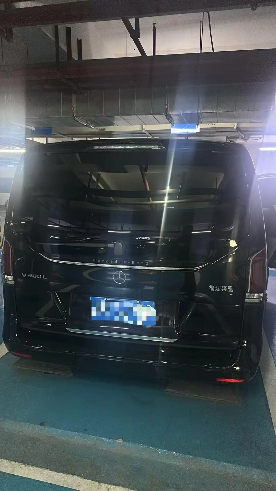 Mercedes Benz V 2024V 300 L 48V 2.0T Deluxe Automatic Gear 4