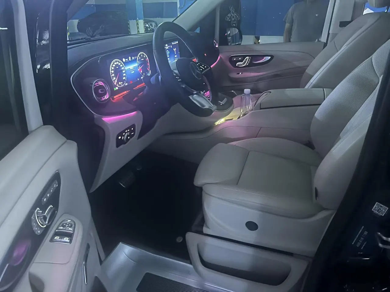 Mercedes Benz V 2024V 300 L 48V 2.0T Deluxe Automatic Gear 5