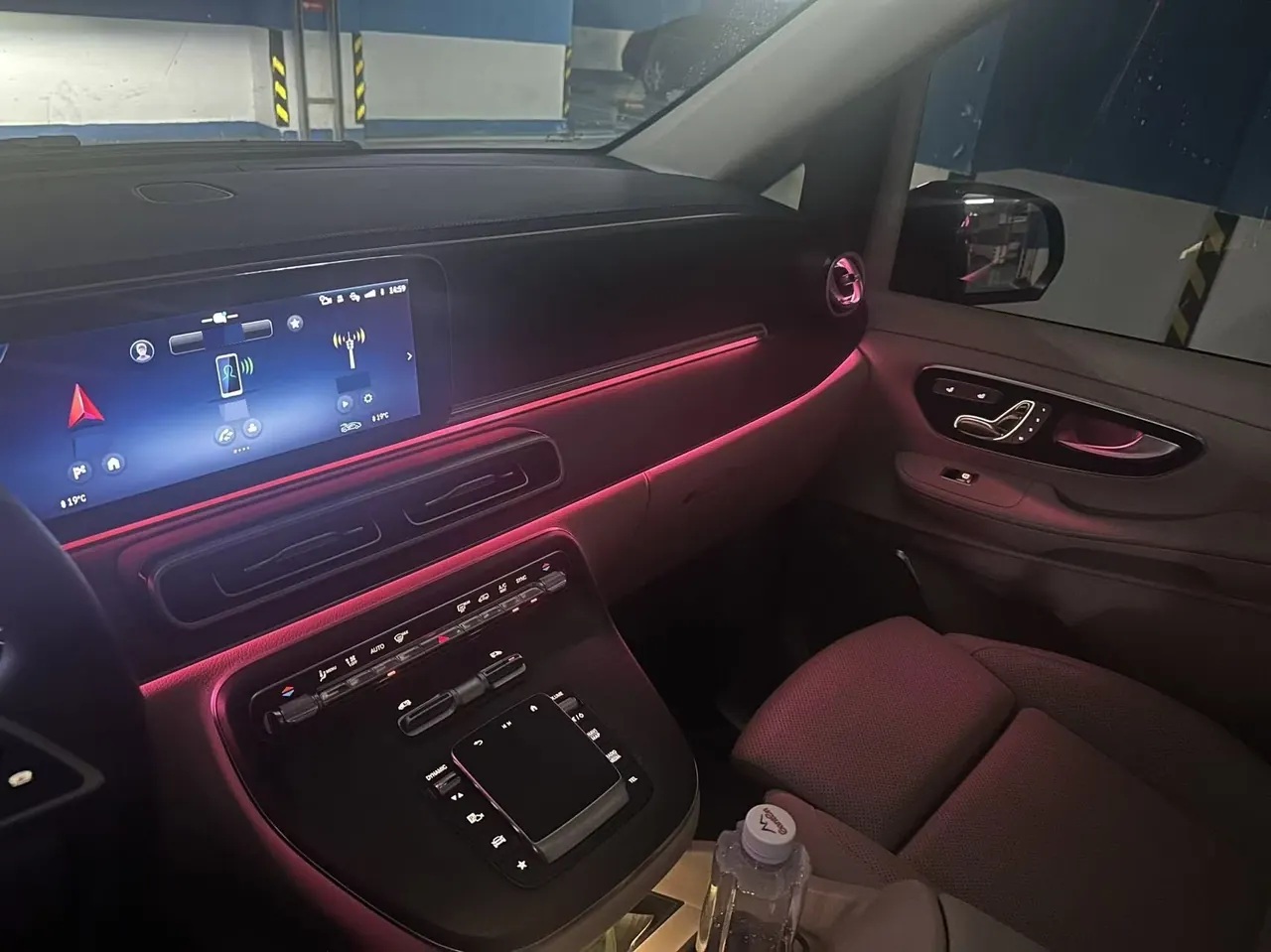 Mercedes Benz V 2024V 300 L 48V 2.0T Deluxe Automatic Gear 9