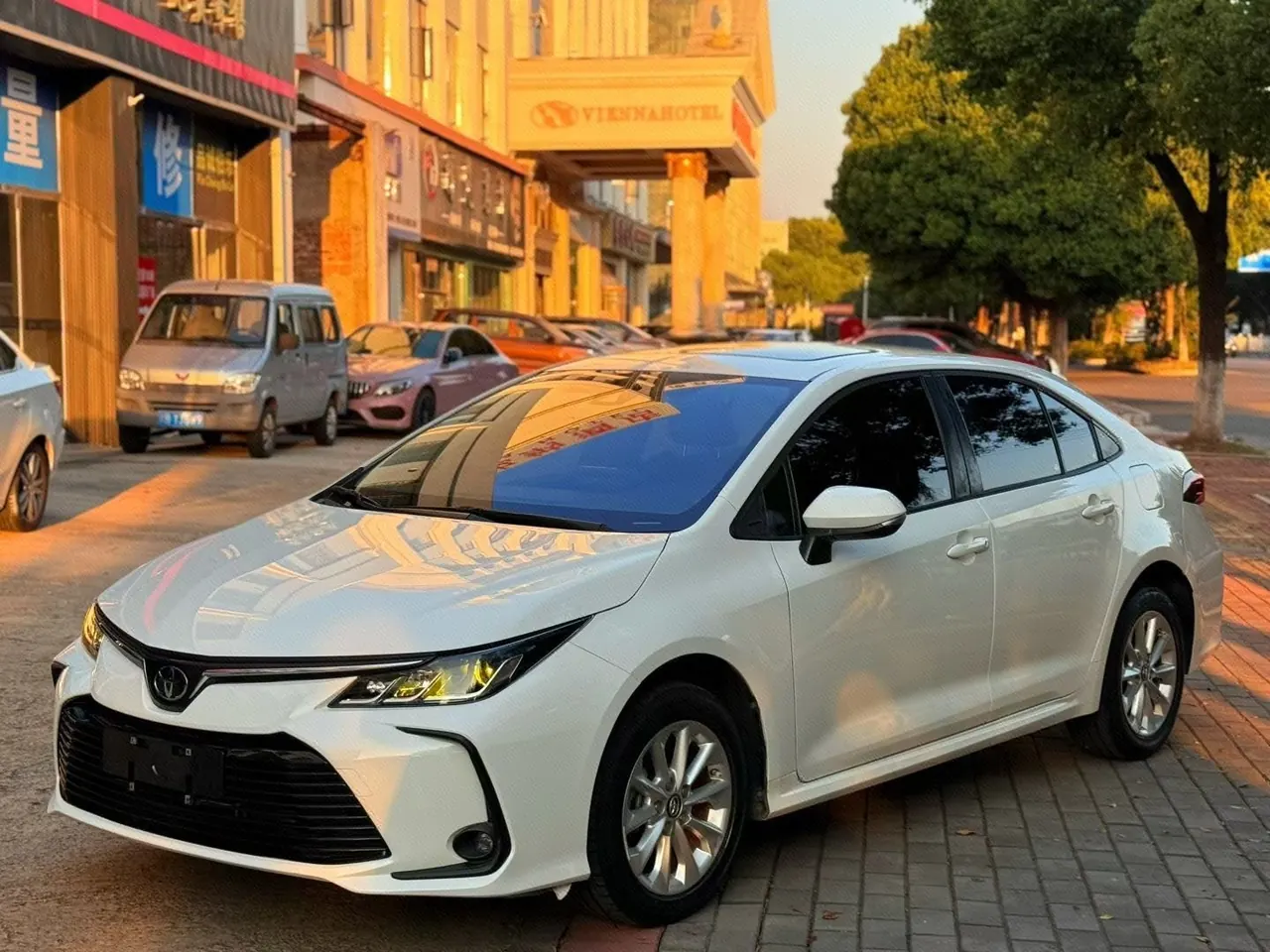 Open image lightbox: Toyota 2024 corolla 1.2T stepless elite version of automatic gear