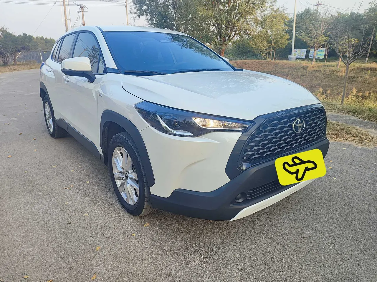 Открыть галерею: Toyota 2024 Corolla Ruiyuan Dual Engine 2.0 Stepless Intelligent Electric Hybrid Pioneer Edition Automatic Gear