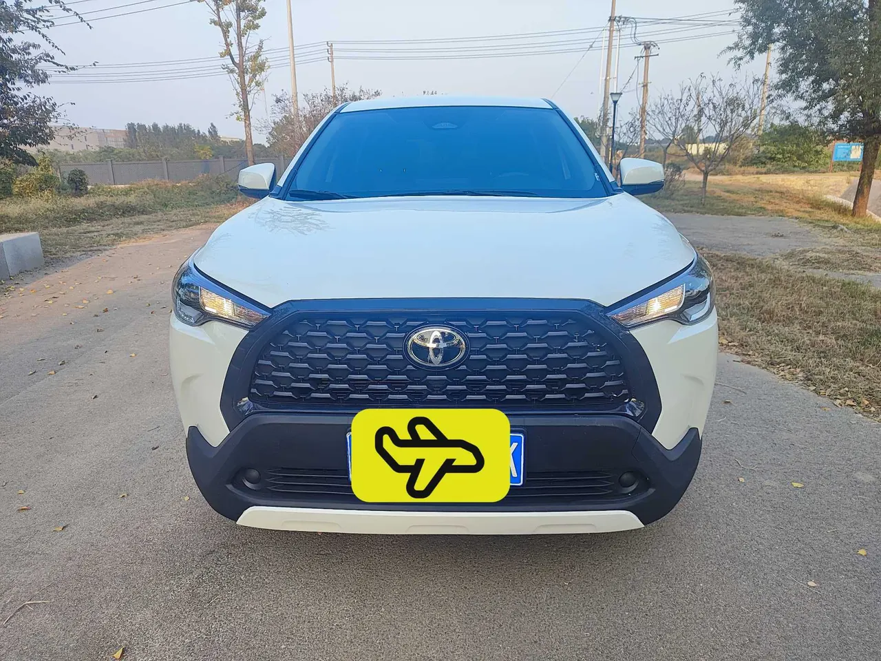 Toyota 2024 Corolla Ruiyuan Dual Engine 2.0 Stepless Intelligent Electric Hybrid Pioneer Edition Automatic Gear 4