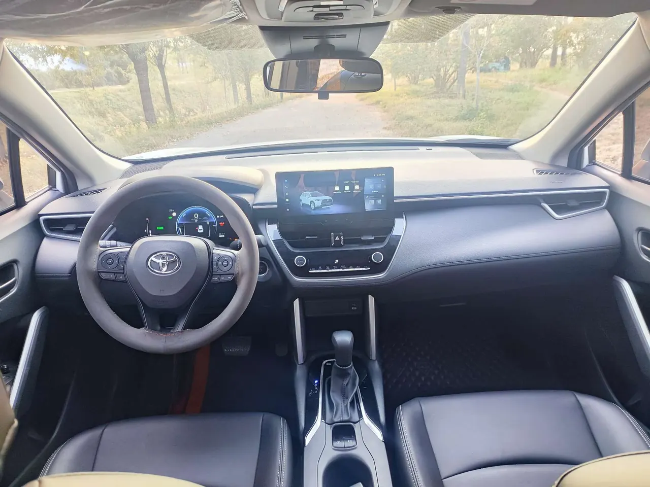 Toyota 2024 Corolla Ruiyuan Dual Engine 2.0 Stepless Intelligent Electric Hybrid Pioneer Edition Automatic Gear 9