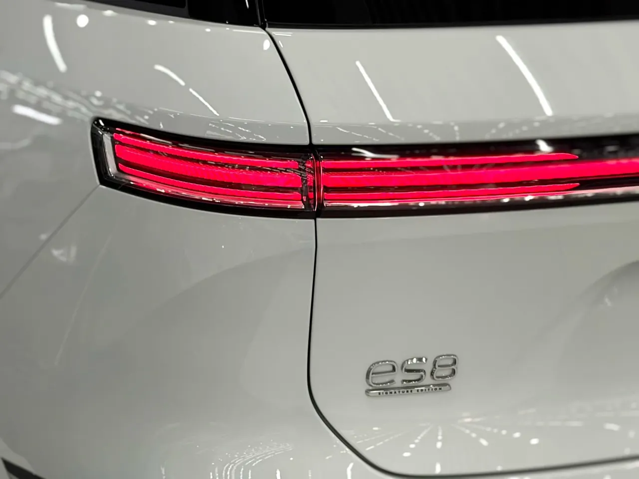NIO 2026 ES8 6‑Seater Executive Signature Edition Automatic Transmission 19